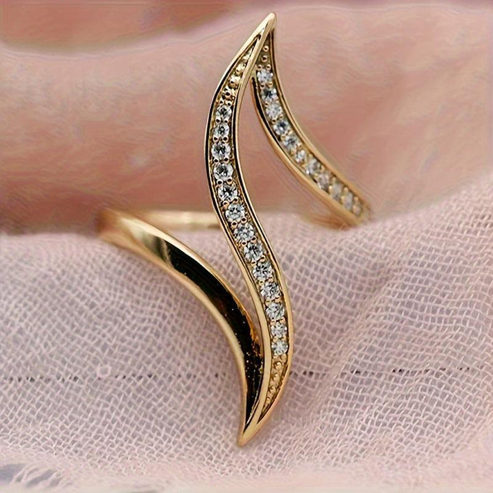 Elegant Gold Leaf Design Crystal Ring